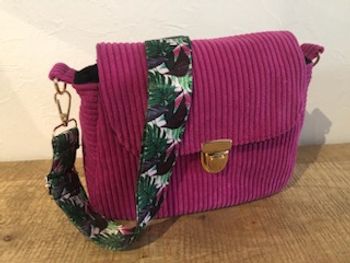 Sac à main velours côtelé fuchsia anse réglable assortie 