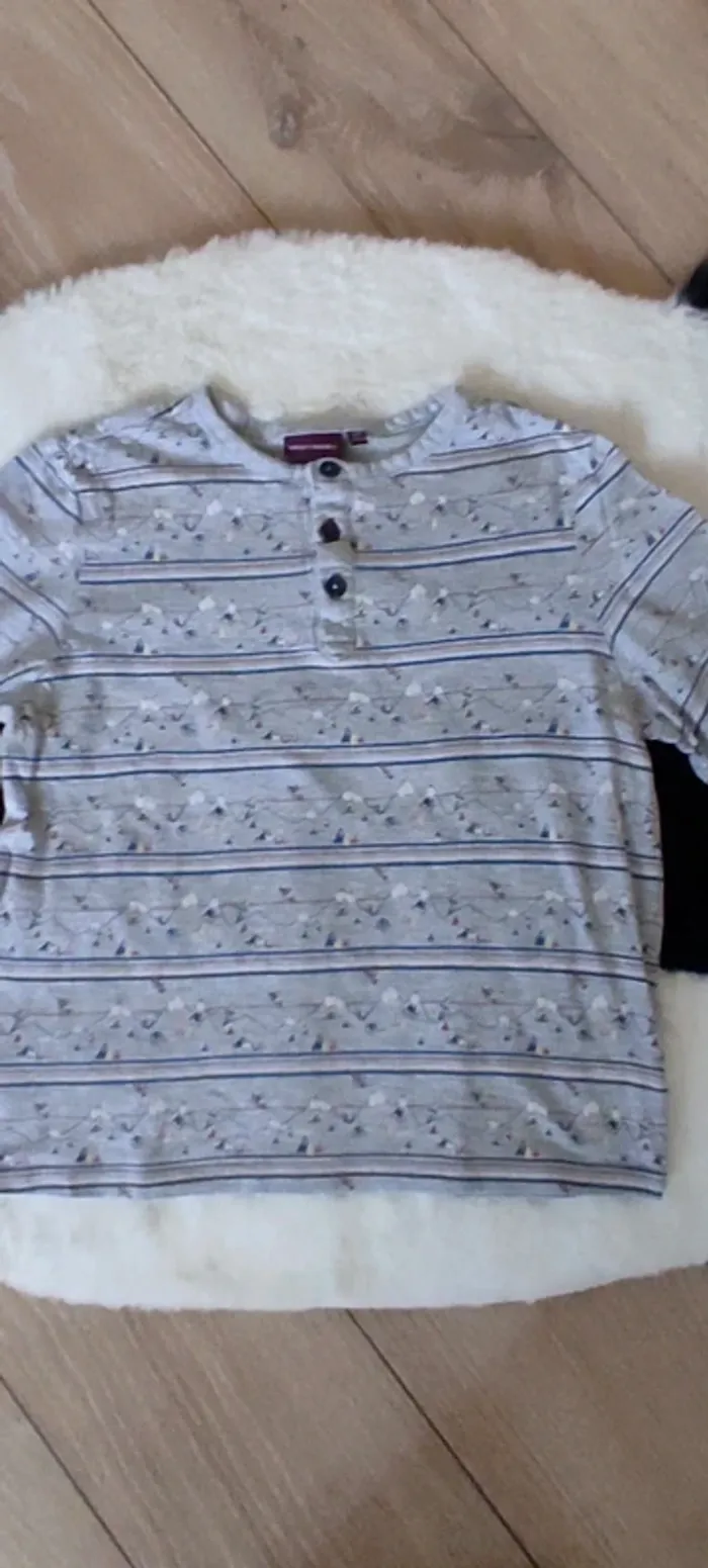 🐼 T-shirt manches longues sergent major taille 8 ans 128 cm très bon état 🐼 - photo numéro 2