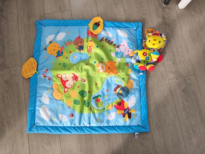 Tapis d'éveil et Lion d'activité VTech