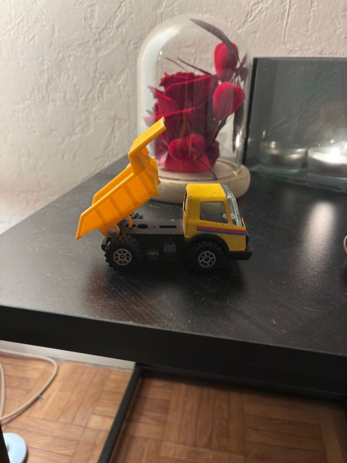 Camion benne - photo numéro 2