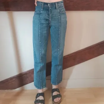 Levi's altered straight W25