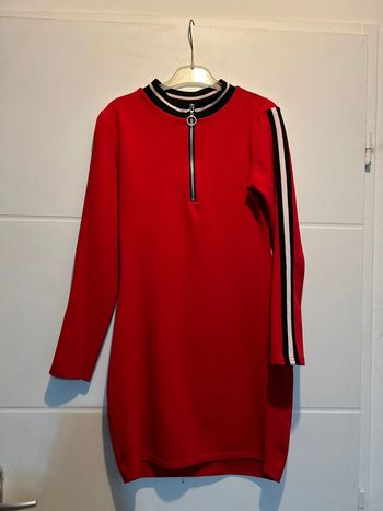 Robe rouge et noir