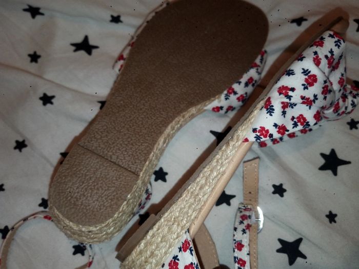 Sandales tissu fleurs rouges Liberto talons tressé - photo numéro 8