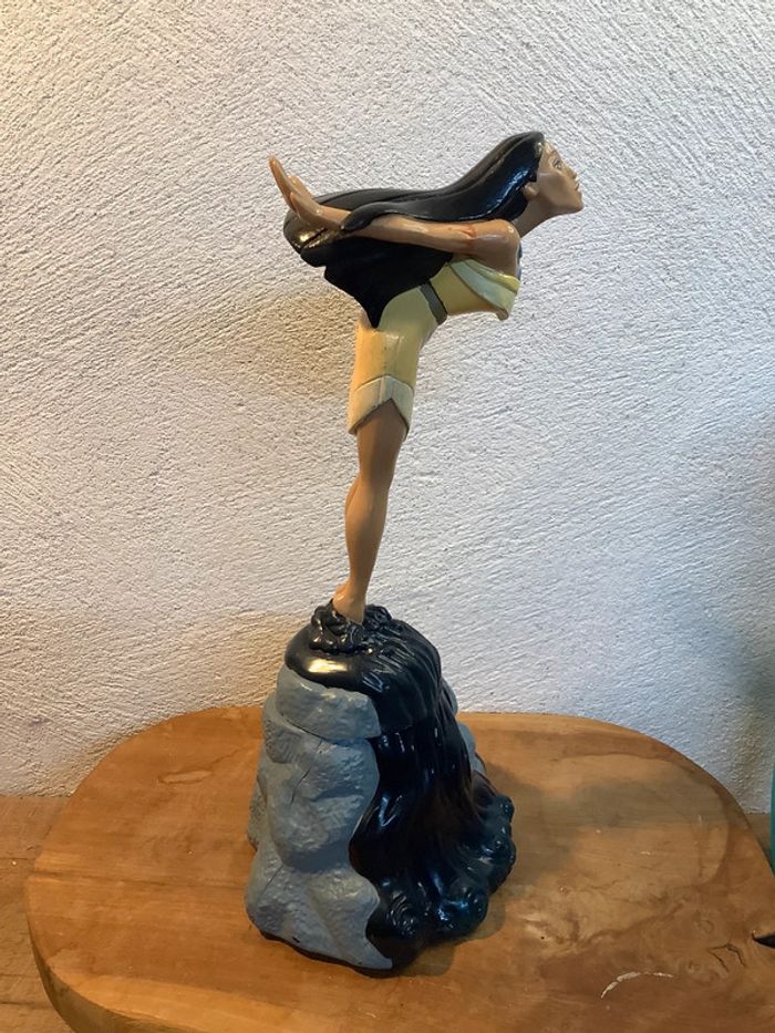 Figurine Pocahontas Disney vintage - photo numéro 2