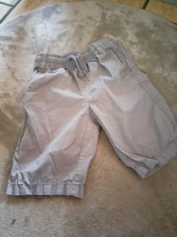 Très beau short garçon