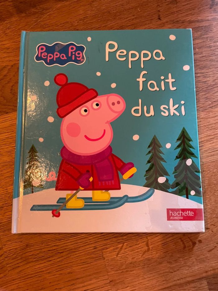 Livre Peppa Pig Peppa fait du ski