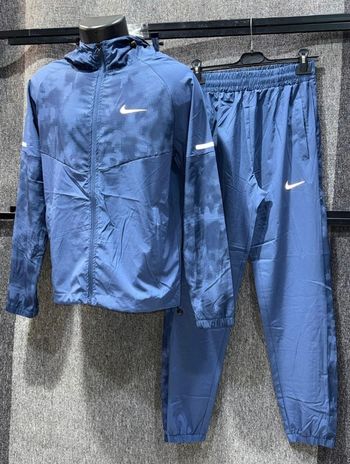 Ensemble Nike neuf en S
