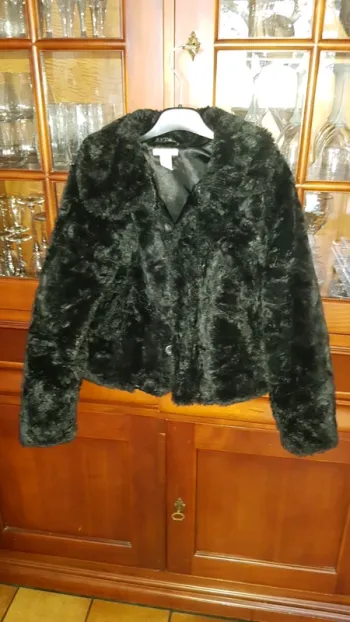 Veste fausse fourrure