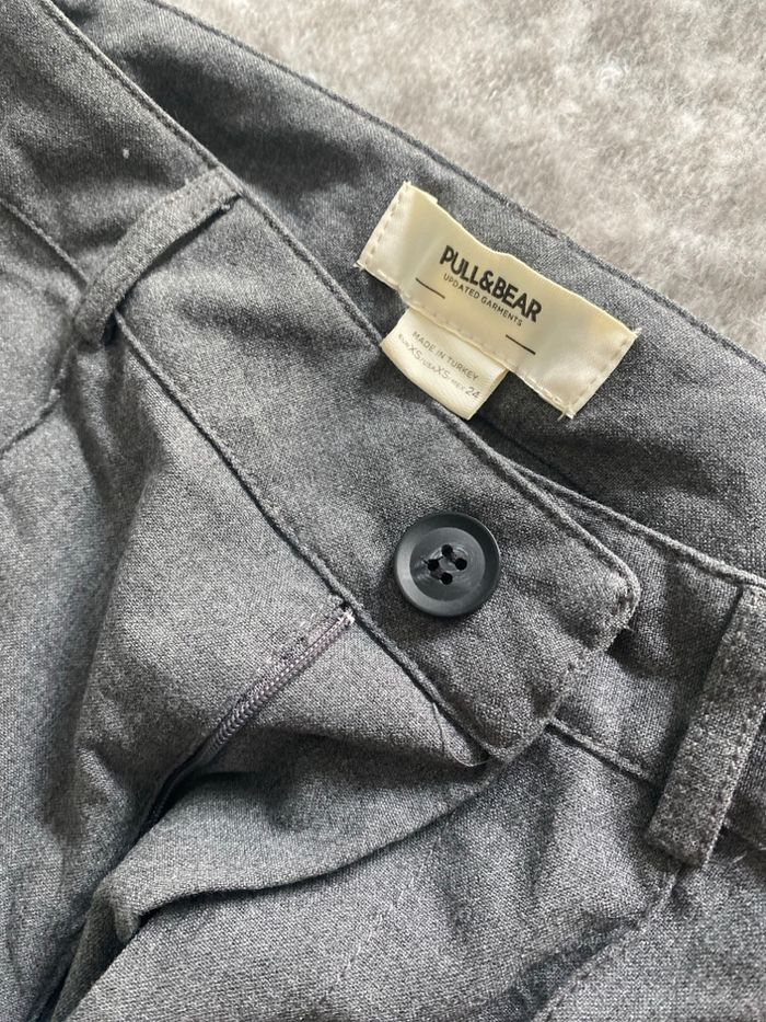 Pantalon Pull&Bear – Taille 32 (XS) - photo numéro 2