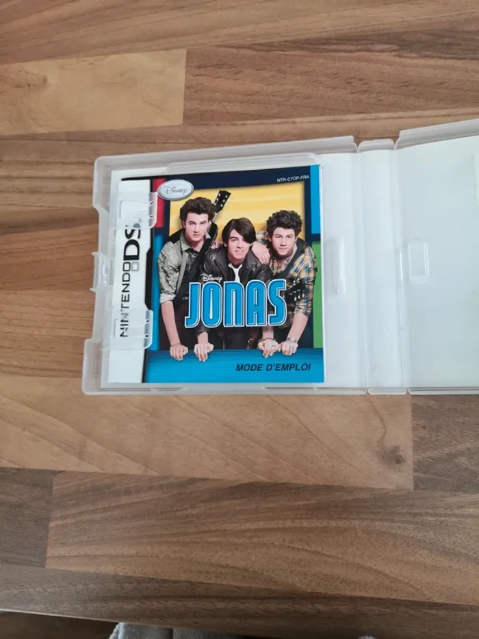 Jeu vidéo Jonas Nintendo DS - photo numéro 3