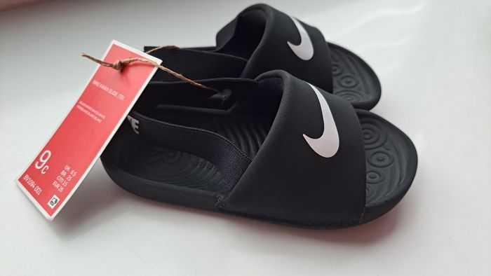 Claquette Nike kawa slide baby P26 neuve - photo numéro 1