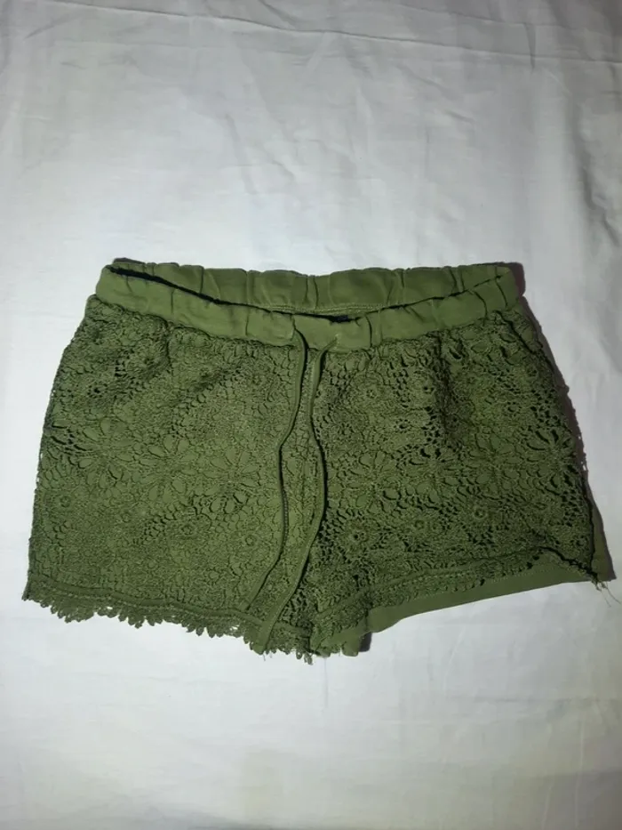 Short esmara