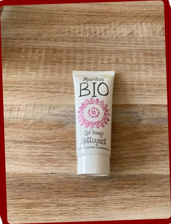 Gel nettoyant visage - photo numéro 2