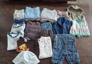 Lot 22 pièces 3 mois 