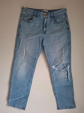 Jean bleu effet destroy - style casual et tendance, Zara neuf, taille 42