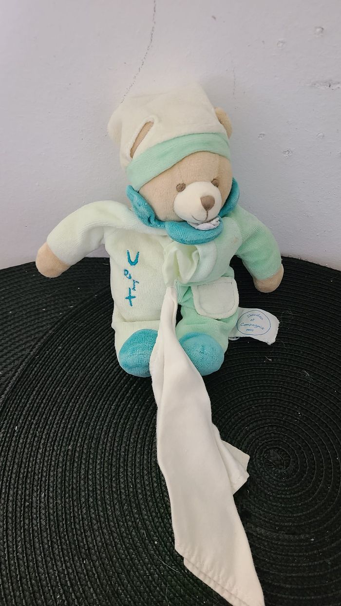 Doudou et compagnie pantin ours vert mouchoir