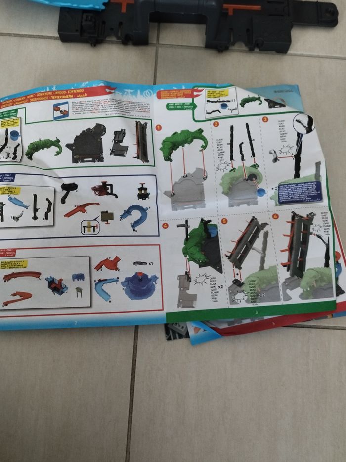 Circuit Hot Wheels Ultimate Gator Car Wash – avec 1 voiture – Excellent état - photo numéro 5