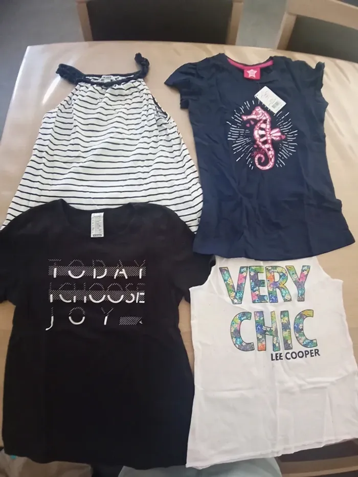 4 hauts fille 10 ans dont un Neuf avec étiquette