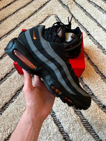 Air Max 95 Black Orange