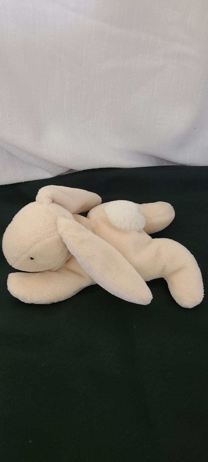 Peluche douce Marks & Spencer St Michael, lapin beige crème couché, 20 cm