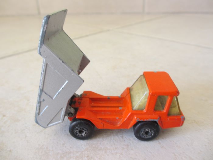 Camion benne en métal – longueur 7 cm - photo numéro 3