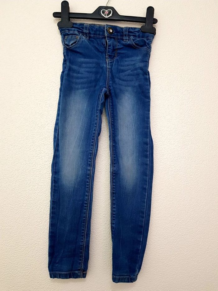 Jean bleu taille 5 ans