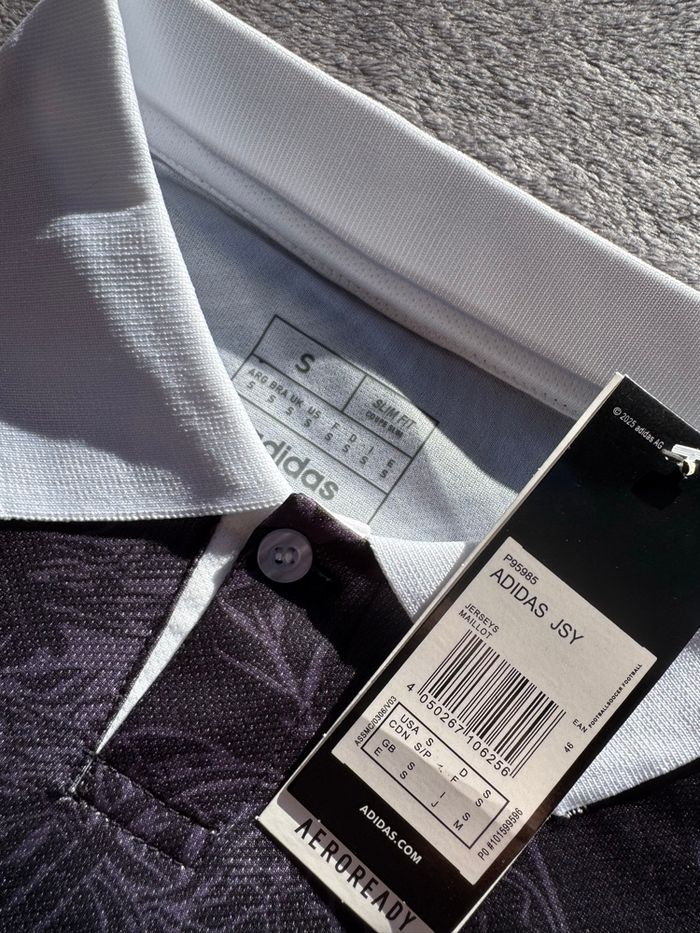 Maillot de foot concept du Real Madrid - photo numéro 3