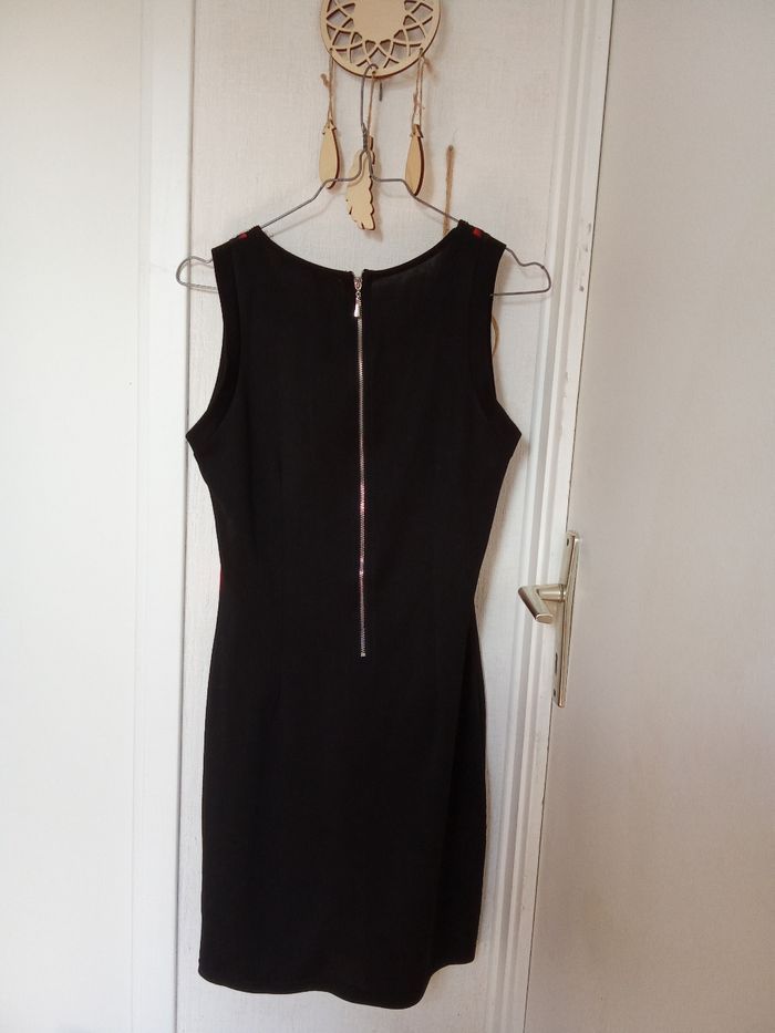 Robe mi saison été taille S/M motif fleur, rouge, noire - photo numéro 2