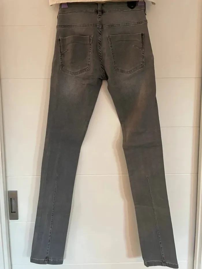 Superbe jean gris délavé IKKS - photo numéro 3