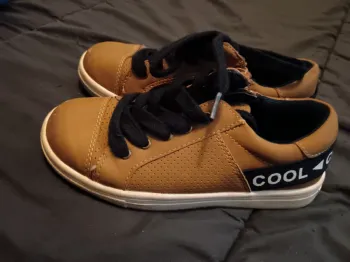 Chaussure à lacet
