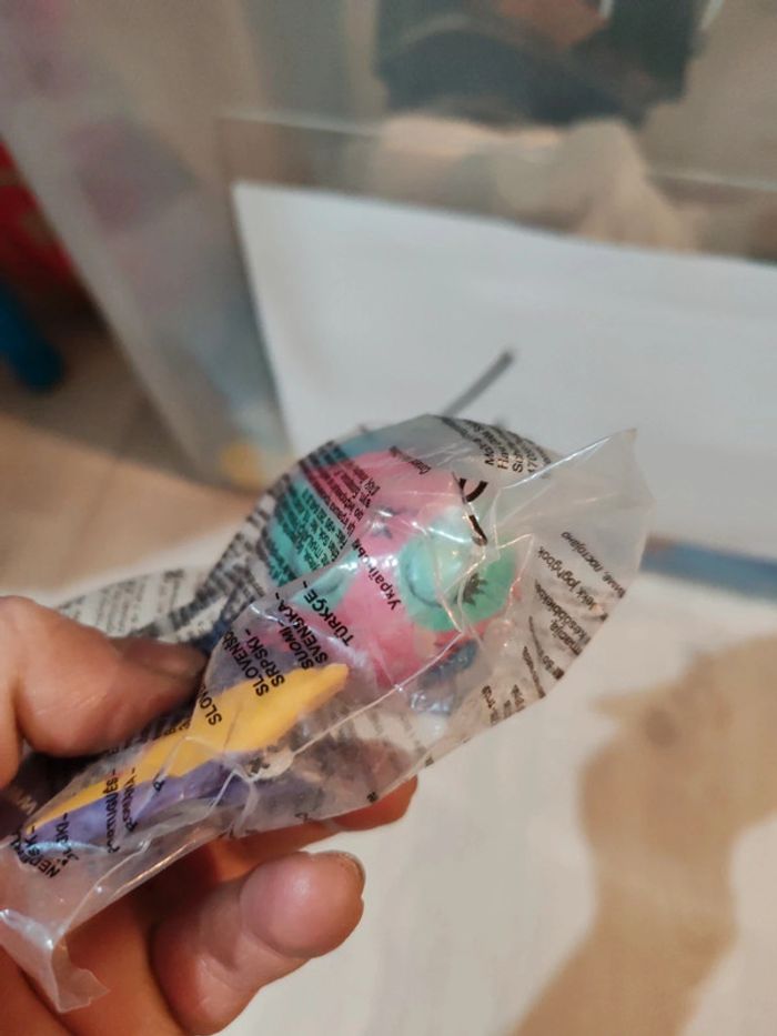 Figurine McDonald's zoobles} - photo numéro 2