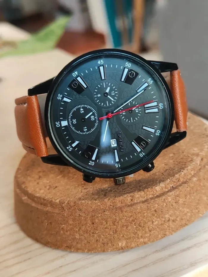 Montre homme brun et noire, précise date - photo numéro 2