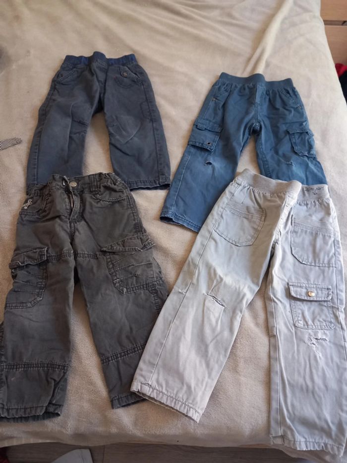Pantalons Taille 2 et 3 ans