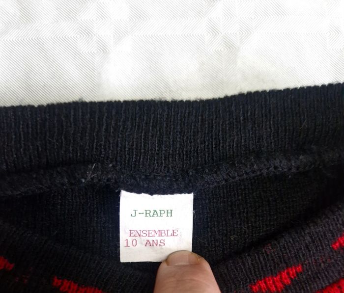 Pull vintage  , fille  ,  les 101 dalmatiens  , 10 ans - photo numéro 7