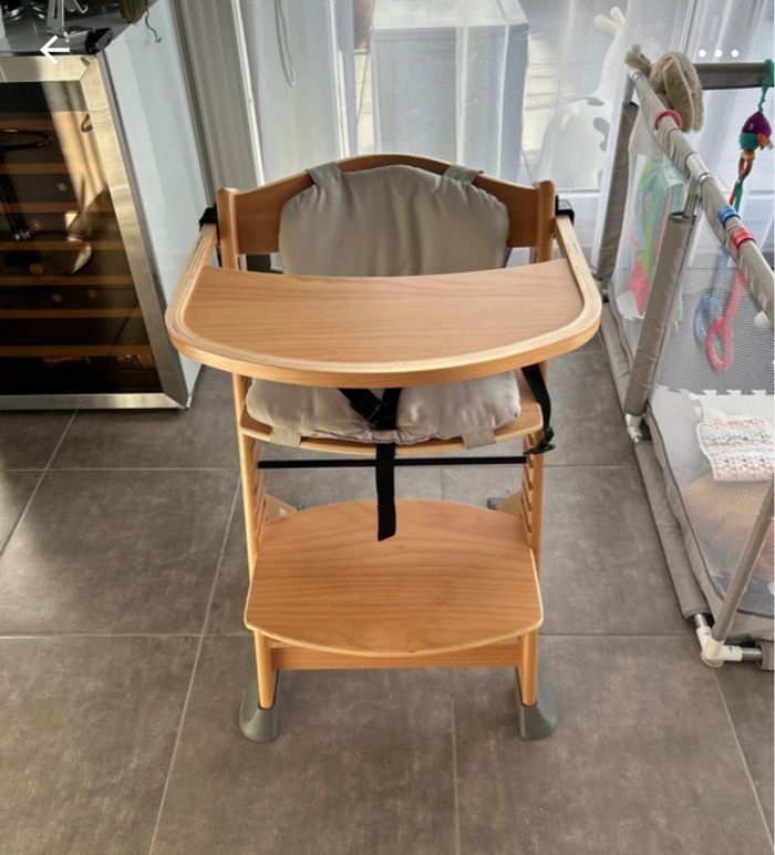 Chaise haute - photo numéro 4