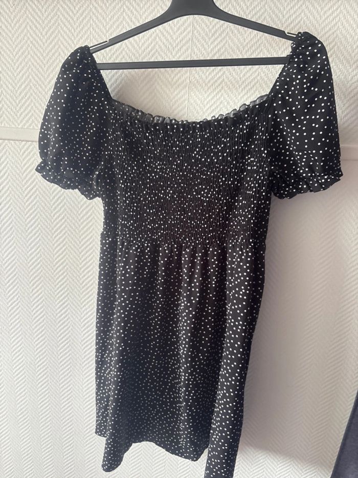 Robe épaule dénudé - photo numéro 2