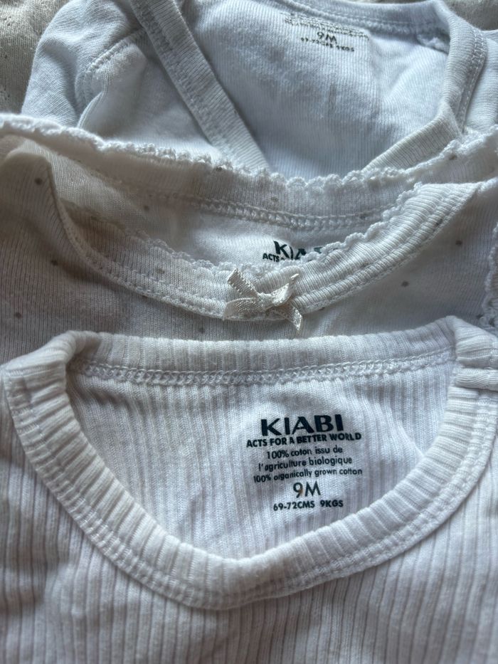 Lot bodies fille - photo numéro 2