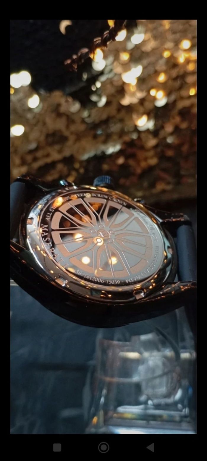 Belle montre Maserati TBE - photo numéro 8