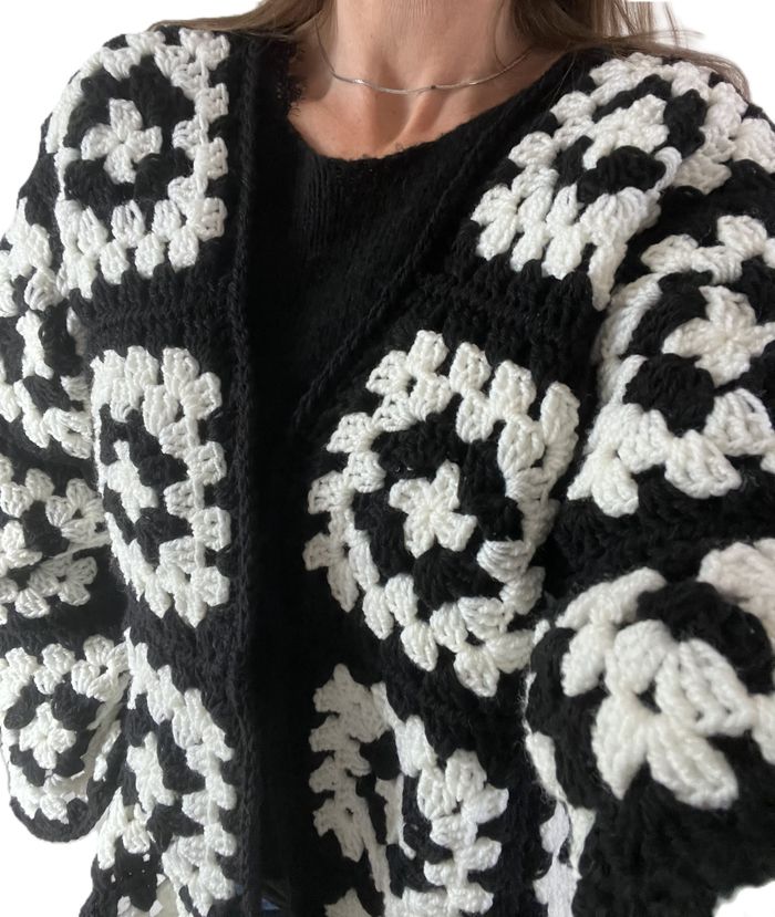 veste crochet granny fait main - photo numéro 4