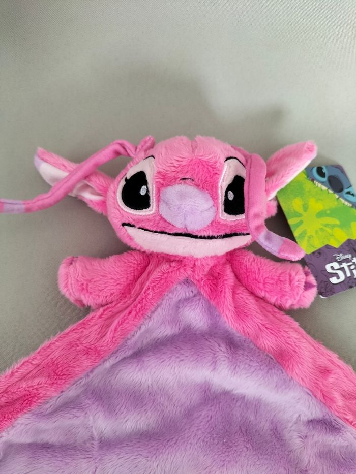 🩷 Doudou Angel tout doux - Disney - Neuf 🩷 - photo numéro 2