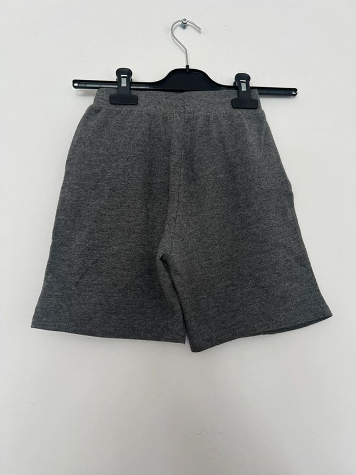 Short 8 ans - photo numéro 2
