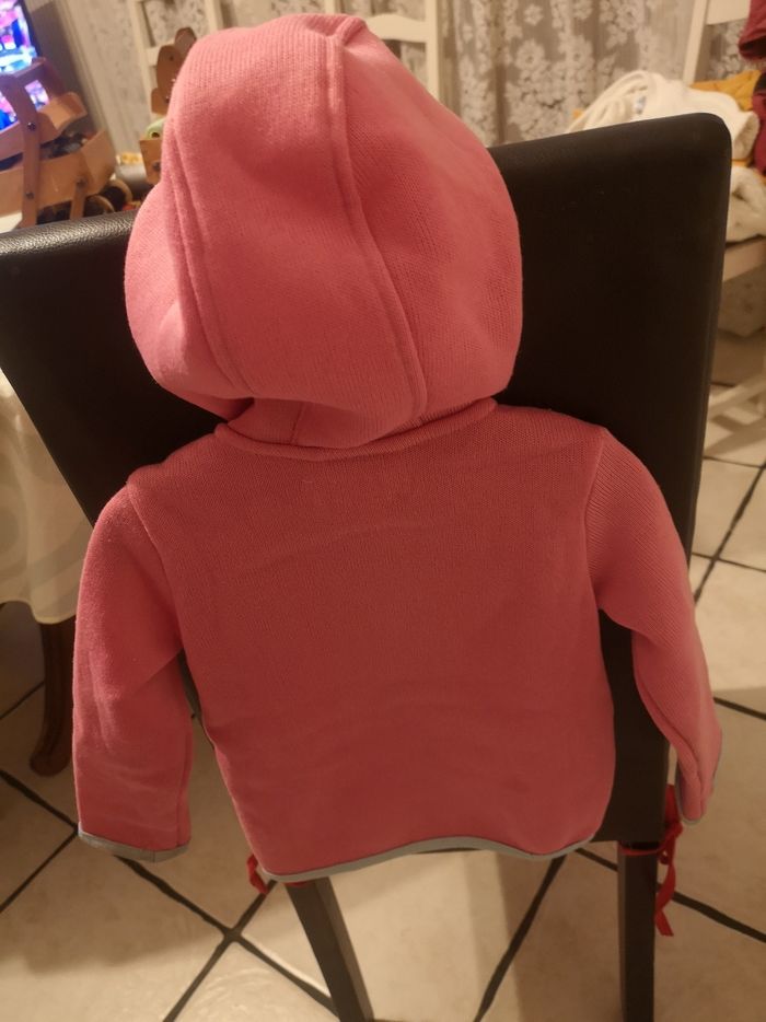 Veste polaire à capuche rose taille 24mois - photo numéro 3
