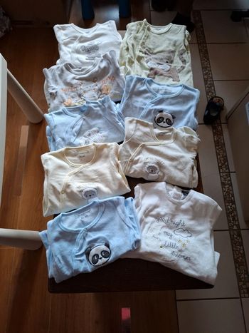Lot 9 pyjamas 18 mois