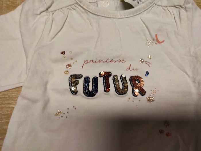 T-shirt princesse du futur👸🏼 - photo numéro 2