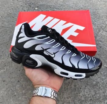 Nike tn gris noir blanc 36