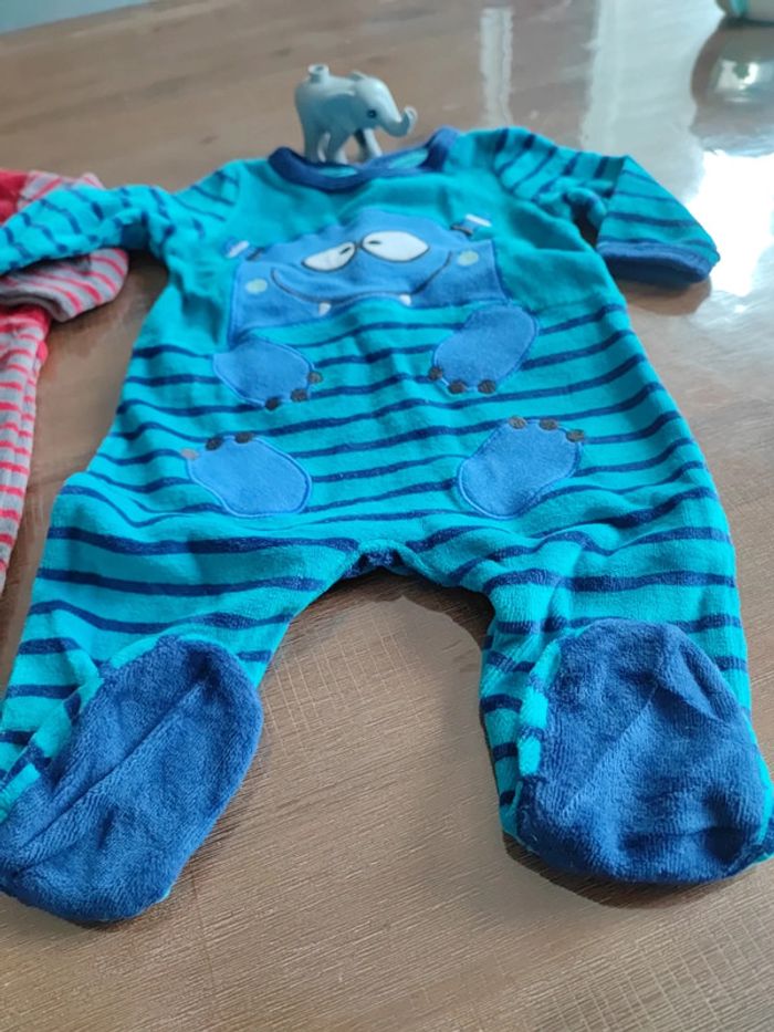 2 pyjamas DPAM - photo numéro 3