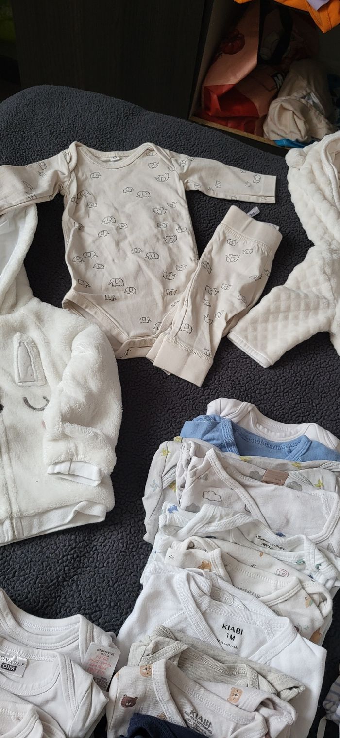 Vêtements garçon 1 mois - photo numéro 9