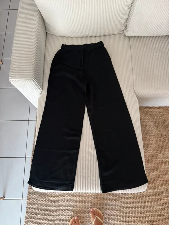 Pantalon H&M noir - photo numéro 2