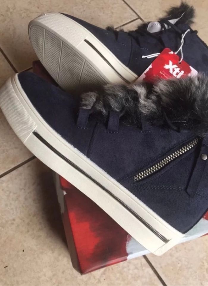 Bottine à la cheville en daim Marine taille 36 Neuf La marque XTI - photo numéro 5