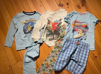 Lot 3 pyjamas 8 ans